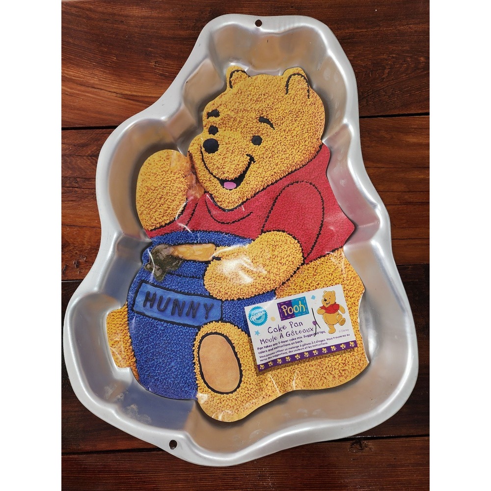 1995 Disney Winnie the Pooh Wilton Cake‎ Pan with Paper